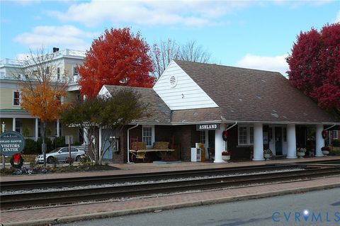 Tiny photo for 728 Chapman Street, Ashland, VA 23005 (MLS # 2603885)