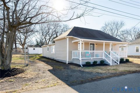 Tiny photo for 2304 Gordon Street, Hopewell, VA 23860 (MLS # 2601733)