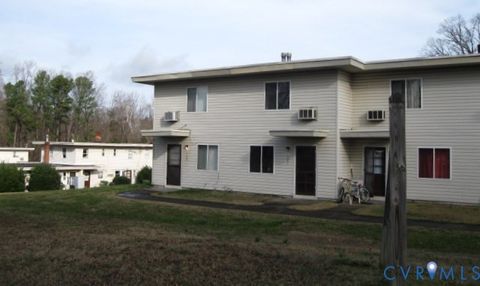 Photo of 401 Monticello Drive, Hopewell, VA 23860 (MLS # 2529782) Photo of 401 Monticello Drive, Hopewell, VA 23860 (MLS # 2529782)