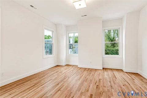 Tiny photo for 3021 E Franklin Street, Richmond, VA 23223 (MLS # 2628009)