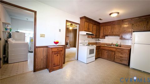 Tiny photo for 3108 Saint Charles Street, Hopewell, VA 23860 (MLS # 2611640)