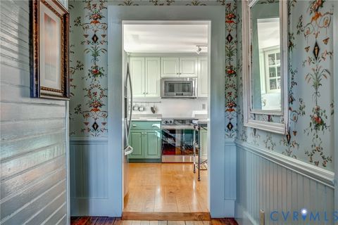 Tiny photo for 9581 Patrick Henry Highway, Roseland, VA 22967 (MLS # 2603230)