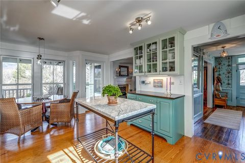 Tiny photo for 9581 Patrick Henry Highway, Roseland, VA 22967 (MLS # 2603230)