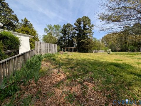 Tiny photo for 12307 Buckingham Street, Chester, VA 23831 (MLS # 2608712)