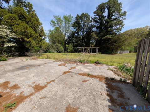 Tiny photo for 12307 Buckingham Street, Chester, VA 23831 (MLS # 2608712)