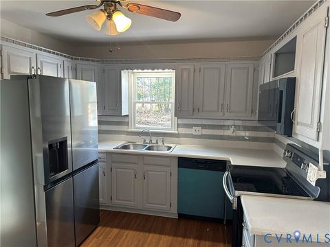 Tiny photo for 10510 Courtney Road, Glen Allen, VA 23060 (MLS # 2604690)