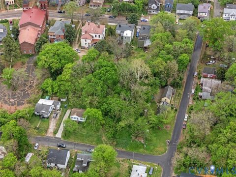 Tiny photo for 626 Gilliam Street, Petersburg, VA 23803 (MLS # 2608657)