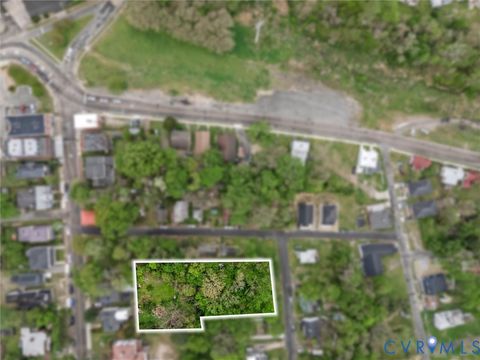 Tiny photo for 626 Gilliam Street, Petersburg, VA 23803 (MLS # 2608657)