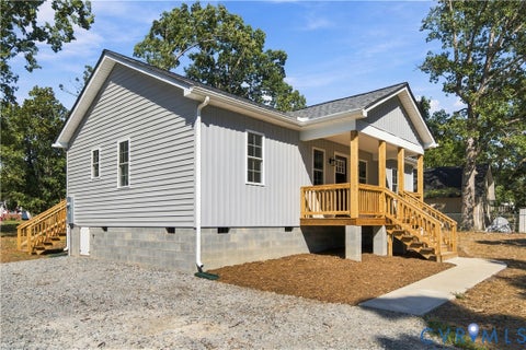 Tiny photo for 604 Luke Street, Blackstone, VA 23824 (MLS # 2624990)