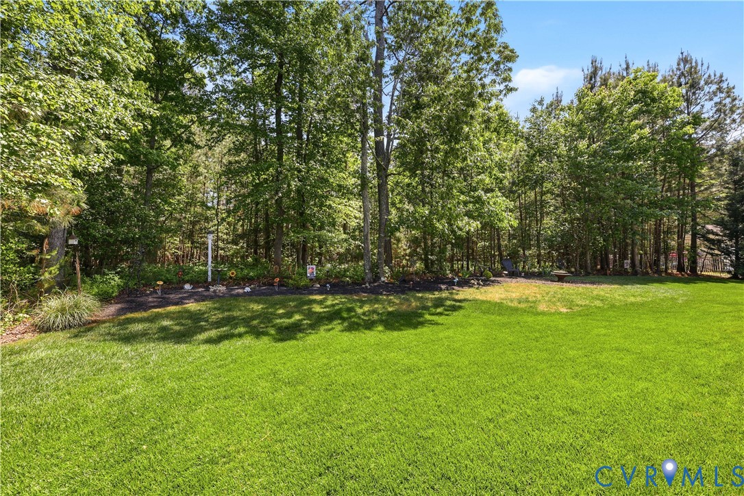 15249 Willow Hill Lane