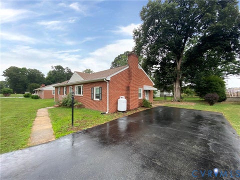 Photo of 8337 Burnside Drive, Mechanicsville, VA 23116 (MLS # 2626618)