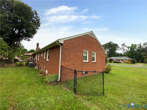 Tiny photo for 8337 Burnside Drive, Mechanicsville, VA 23116 (MLS # 2626618)