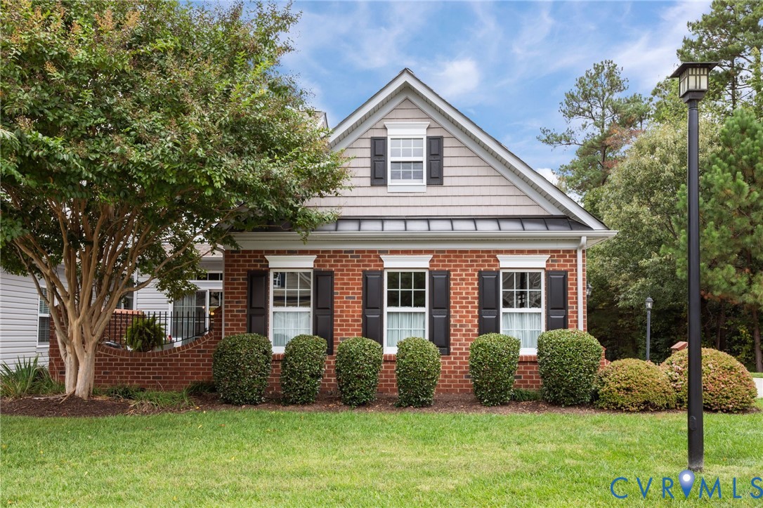 841 Fair Port Circle