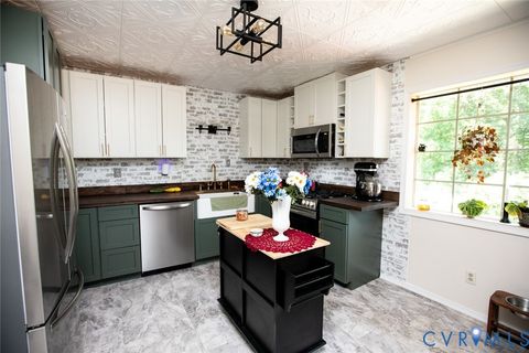Tiny photo for 2953 Allen Farm Road, Farmville, VA 23901 (MLS # 2618075)