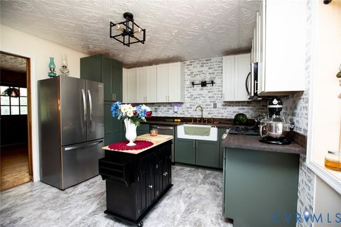 Tiny photo for 2953 Allen Farm Road, Farmville, VA 23901 (MLS # 2618075)