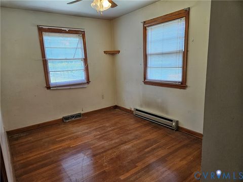 Tiny photo for 147 Chase Street, Bowling Green, VA 22427 (MLS # 2616912)