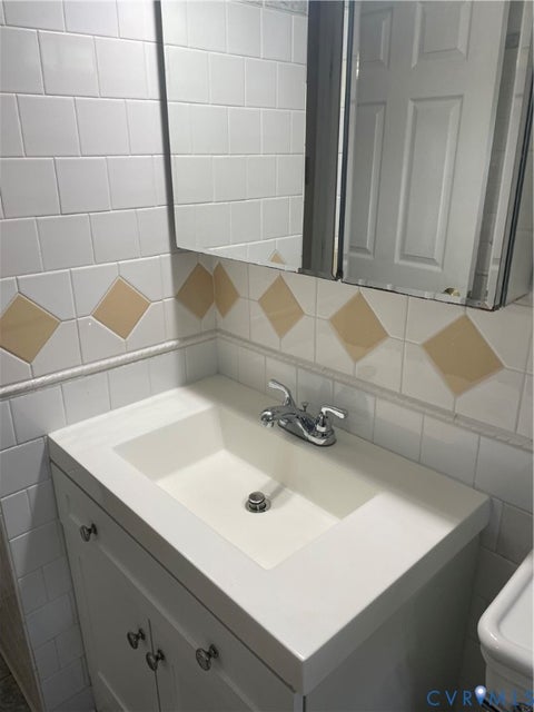 Tiny photo for 10524 Seacliff Lane, North Chesterfield, VA 23236 (MLS # 2618910)