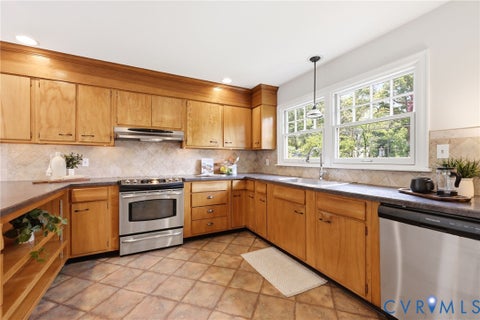 Tiny photo for 4627 Arrowhead Road, Richmond, VA 23235 (MLS # 2616927)