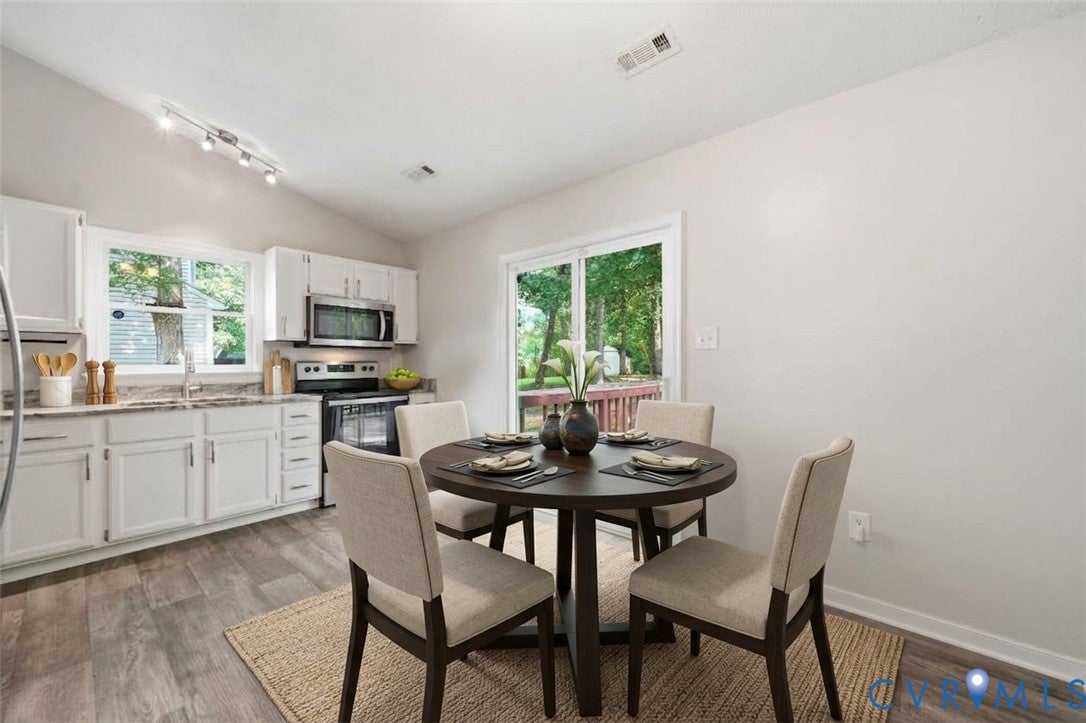716 Glen Cove Drive