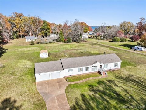 A home in Saluda