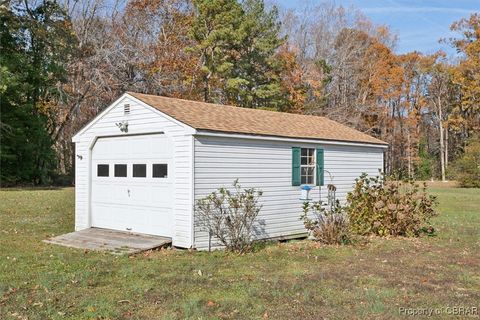 A home in Saluda