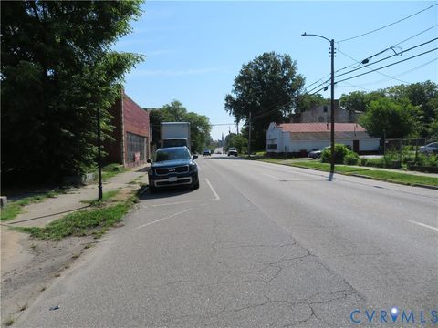 Tiny photo for 717 W Washington Street, Petersburg, VA 23803 (MLS # 2617866)