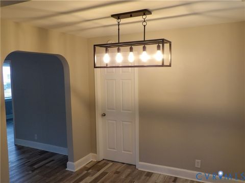 Tiny photo for 2710 Wellington Street, Richmond, VA 23222 (MLS # 2604750)