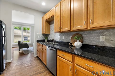 Tiny photo for 106 W Jackson Street, Richmond, VA 23220 (MLS # 2525480)