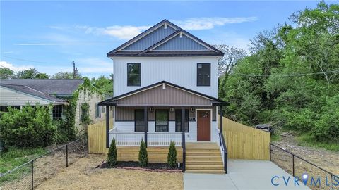 Photo of 331 Shore Street, Petersburg, VA 23803 (MLS # 2610337)