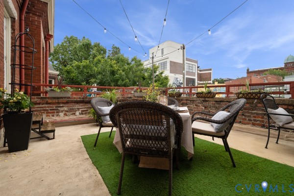 110 W Marshall Street 23