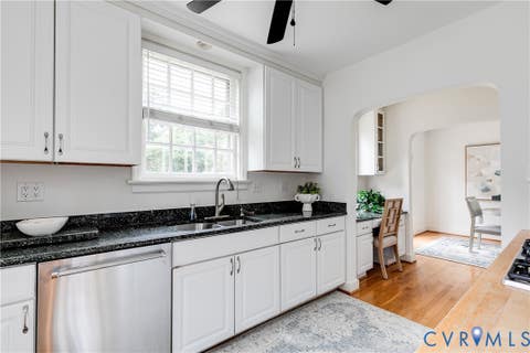Tiny photo for 4013 Hanover Avenue, Richmond, VA 23221 (MLS # 2621819)