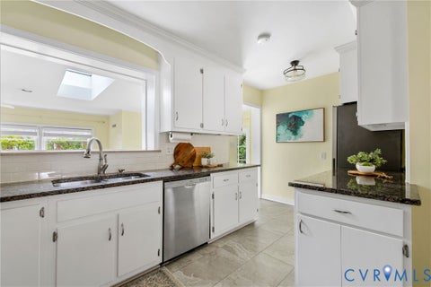 Tiny photo for 4718 Augusta Avenue, Richmond, VA 23230 (MLS # 2625610)