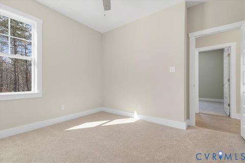 Tiny photo for 5386 Mountain Creek RD, Meherrin, VA 23942 (MLS # 2607823)