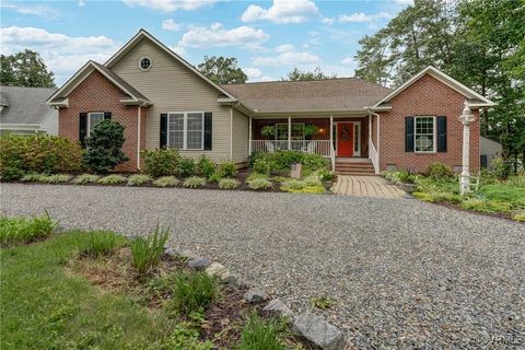 A home in Heathsville