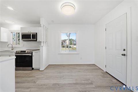 Tiny photo for 517 Windsor Gate Circle, Virginia Beach, VA 23452 (MLS # 2602464)