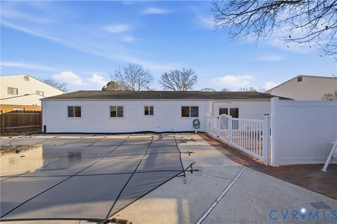 Tiny photo for 517 Windsor Gate Circle, Virginia Beach, VA 23452 (MLS # 2602464)