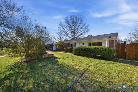 Tiny photo for 517 Windsor Gate Circle, Virginia Beach, VA 23452 (MLS # 2602464)