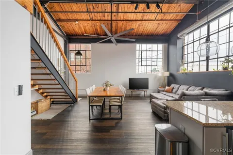 MLS: 2507458