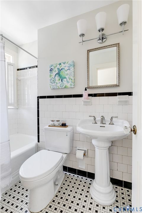 Tiny photo for 5502 Grove Avenue, Richmond, VA 23226 (MLS # 2603191)