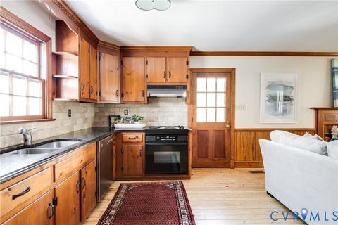 Tiny photo for 5502 Grove Avenue, Richmond, VA 23226 (MLS # 2603191)