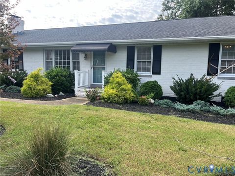Photo of 7235 Croftwood Drive, Mechanicsville, VA 23111 (MLS # 2620174)