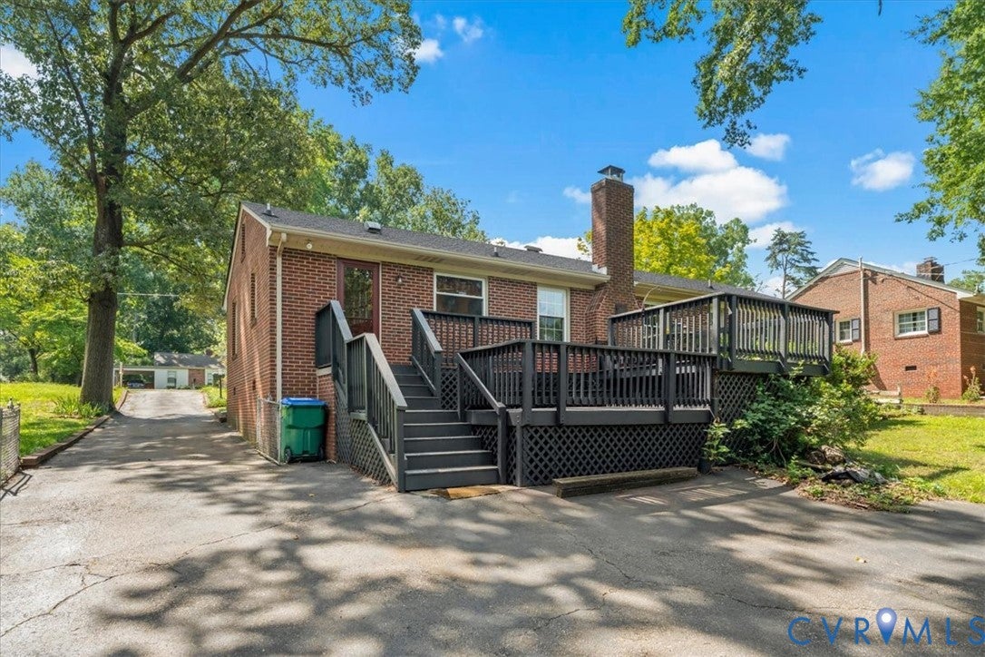 2418 Pineway Drive