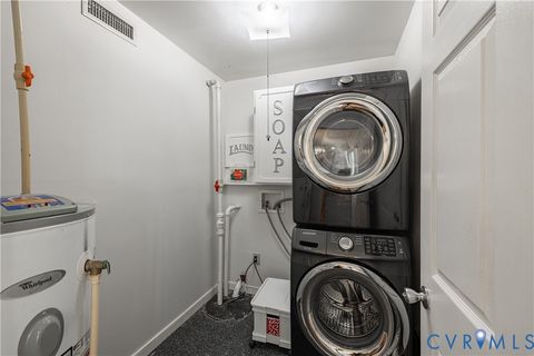 Tiny photo for 9217 Fisk Road, Richmond, VA 23229 (MLS # 2614223)