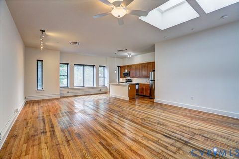 Tiny photo for 304 E Grace Street, Richmond, VA 23219 (MLS # 2619745)