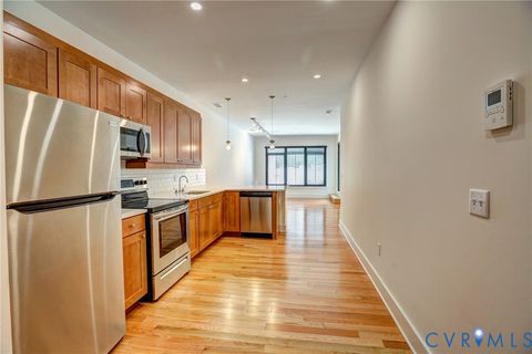Tiny photo for 304 E Grace Street, Richmond, VA 23219 (MLS # 2619745)