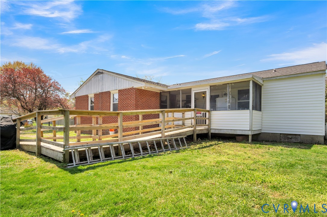 419 Henderson Street