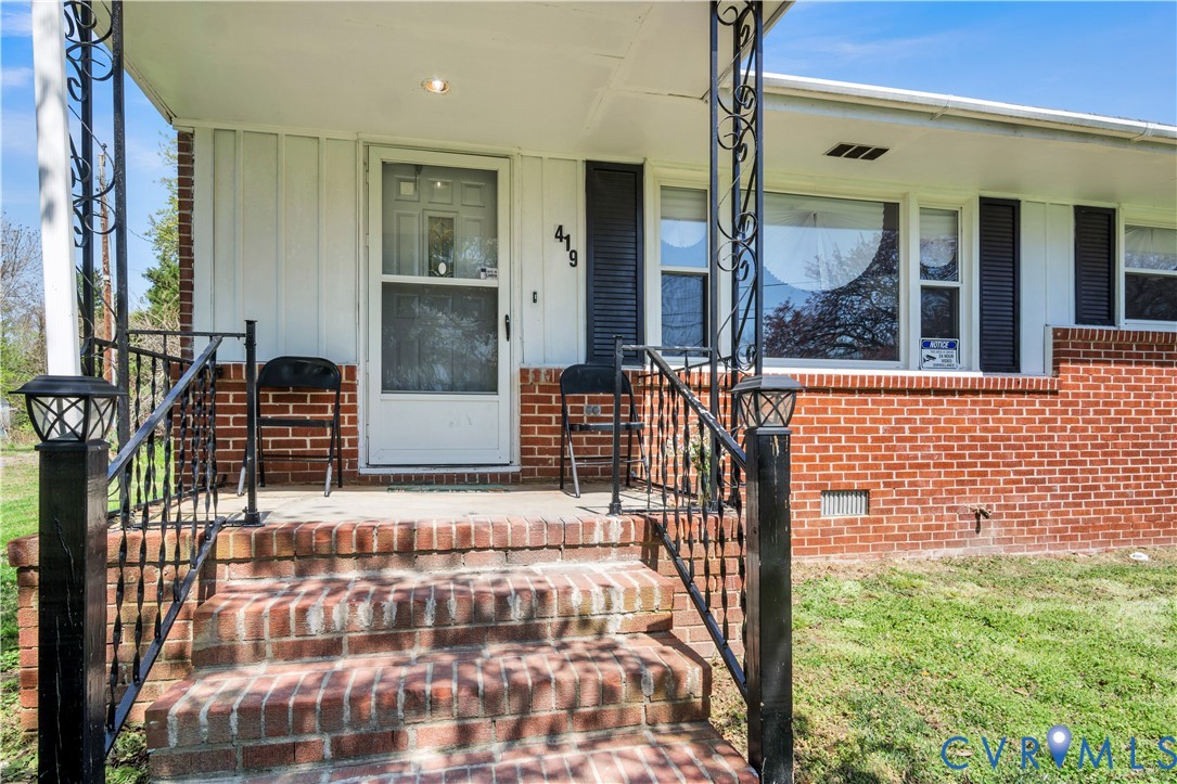 419 Henderson Street