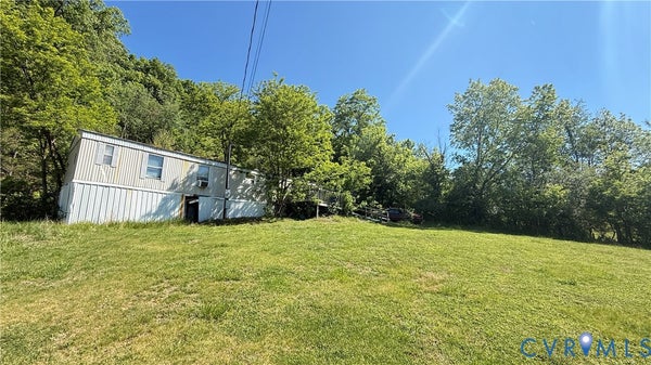 26 COMPTON LN, BUCHANAN, VA 24066 - Image a9995fa831a8a1cee591f12cd5a10488/1901187778