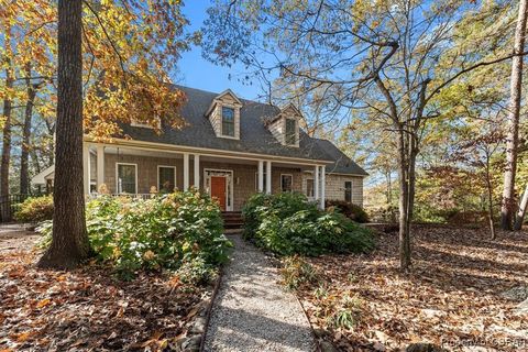 A home in Heathsville