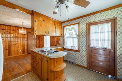 Tiny photo for 708 James Avenue, Colonial Heights, VA 23834 (MLS # 2622364)